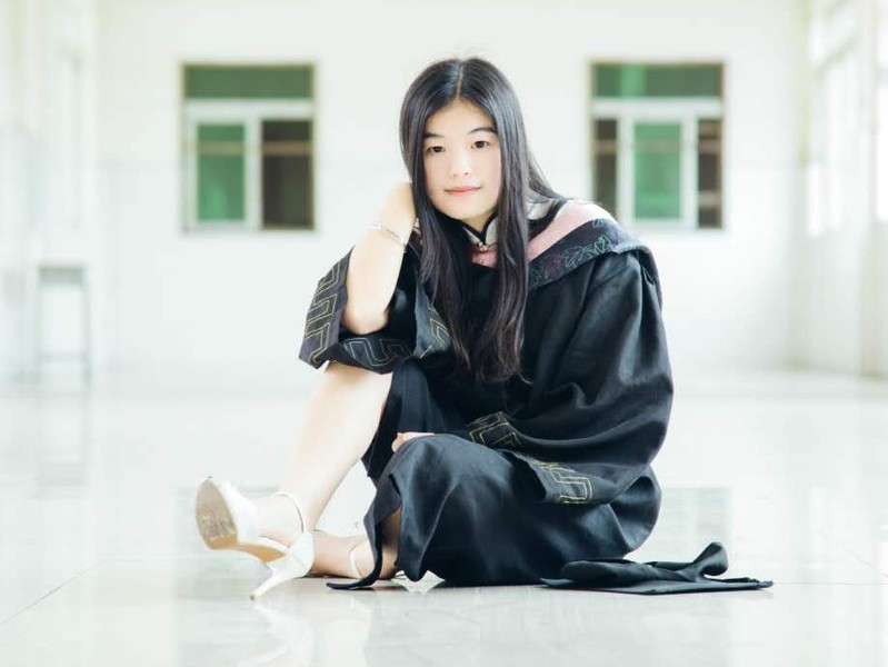 旋子希尔的主播海报