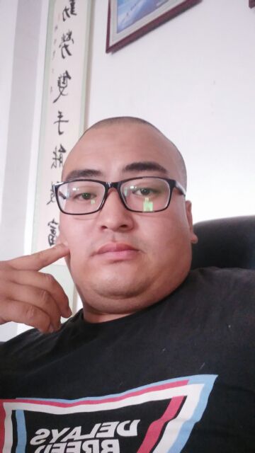 搞笑胖哥的主播照片