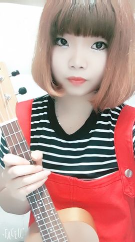 嘉多宝💃安静唱歌主播照片