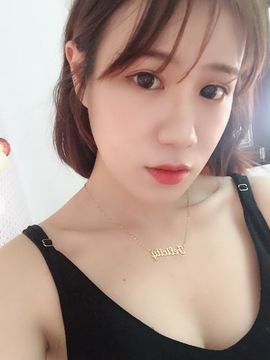 May萌小美主播照片