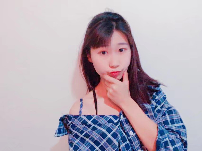 丽子🍭🍬的主播海报