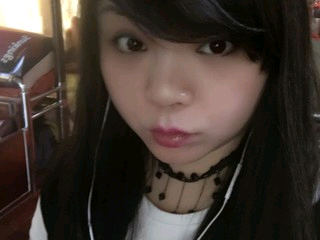 LXROo-_-oO主播照片