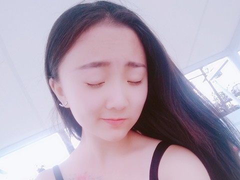 萧黎黎海报