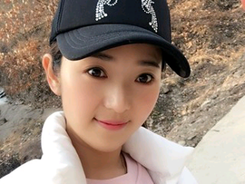 平步青云a4主播照片