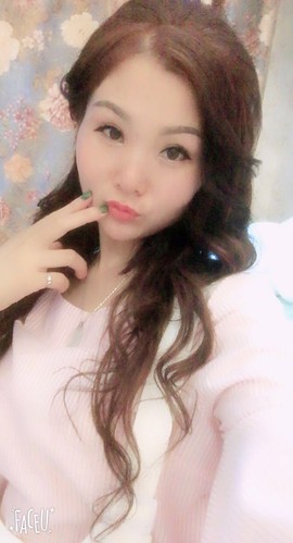 媚媚休息两天主播照片