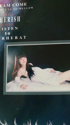 小提莫虎妞主播照片
