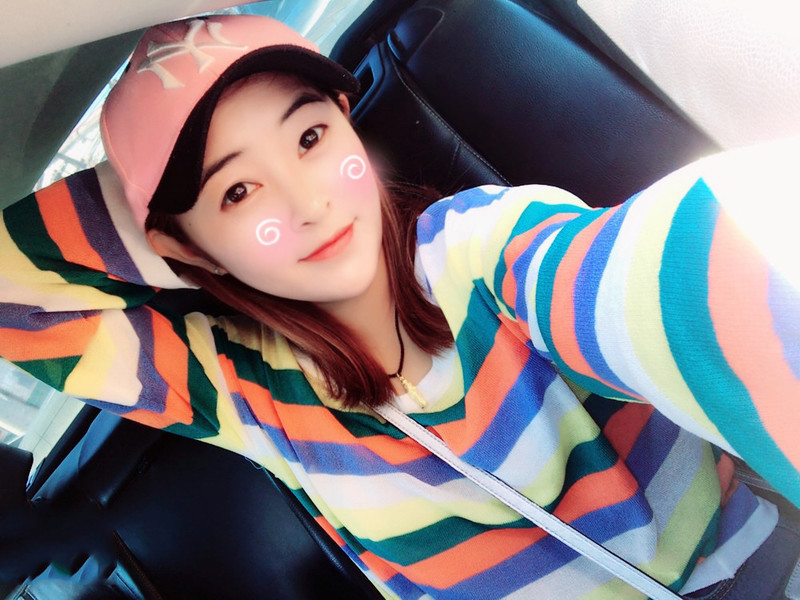 222娜的主播海报