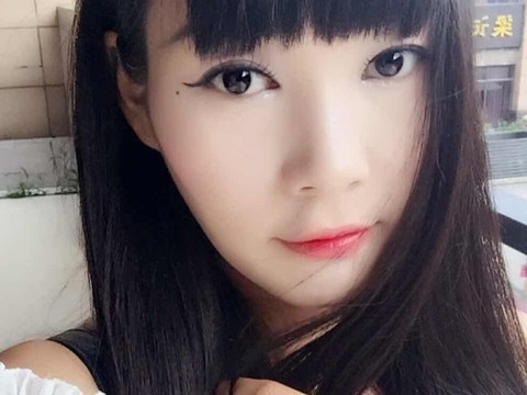 彭小萌海报