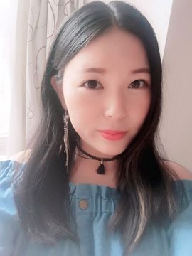 小二昱~主播照片