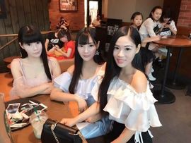 彭小萌主播照片