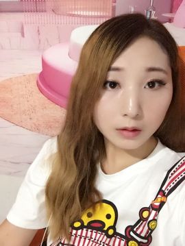 🐛二丫头主播照片