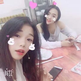 一生荆棘主播照片