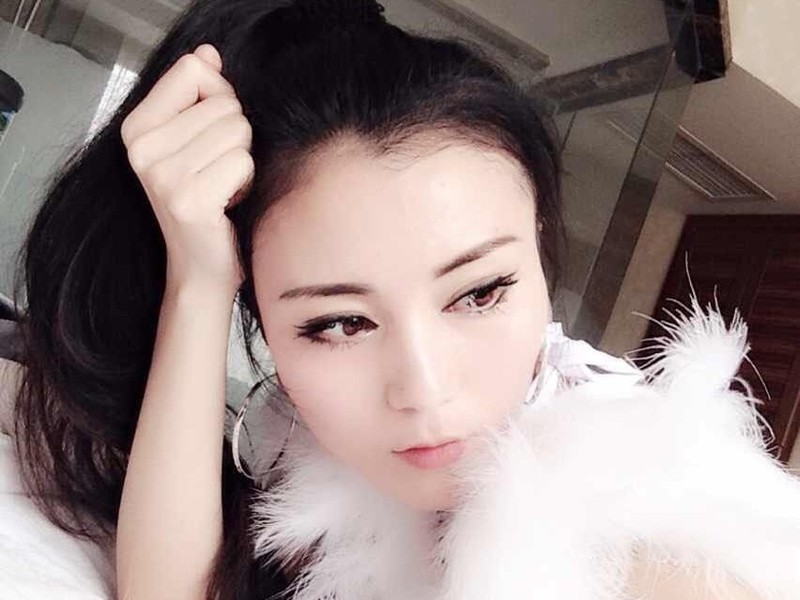 钢管灵儿求第一位守护的主播海报
