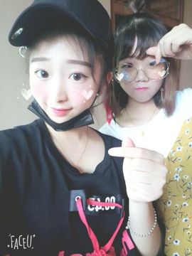 小MI.主播照片