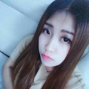 久伴卉卉