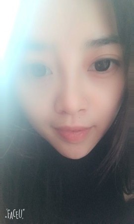 大聆听温主播照片