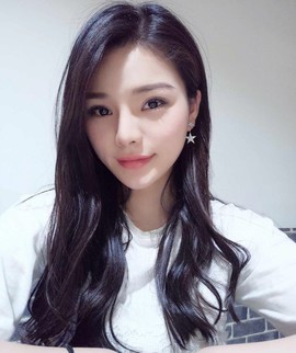 大聆听温主播照片