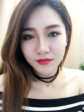 大聆听温主播照片