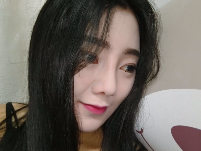 南希LL的主播海报