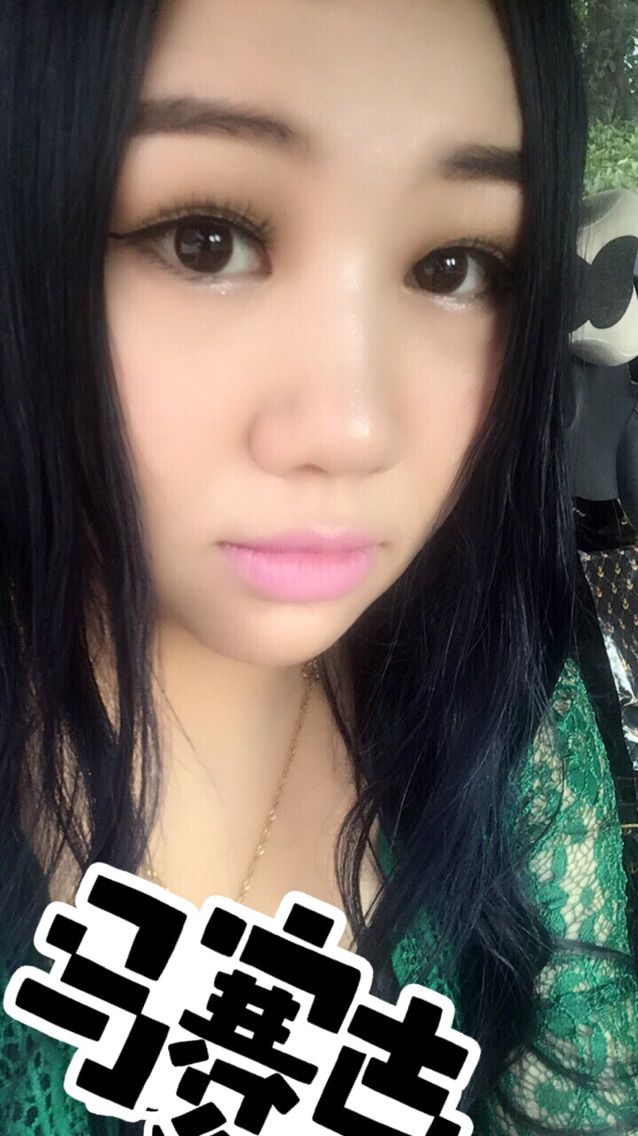 小心乃的主播照片