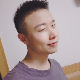 帅气暖男梵希主播照片
