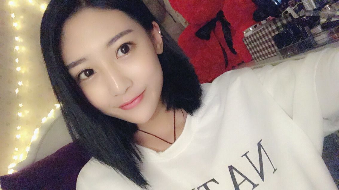 安然🥀努力升八冠的主播照片
