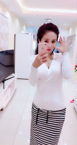 魅丽晴儿主播照片
