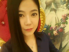 万里长江a主播照片