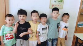 🐷de小老师主播照片