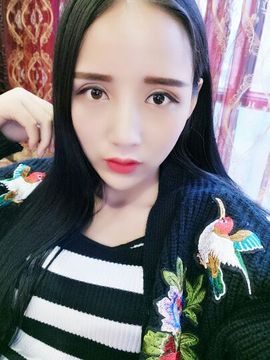 琪殿下主播照片