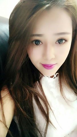 YO，乐美主播照片