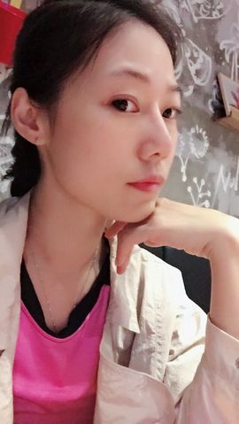 海伦爱唱歌主播照片