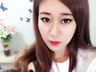 坚持做好的主播照片
