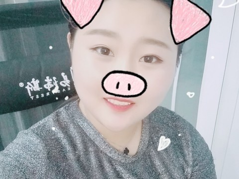 👄小阿悦海报