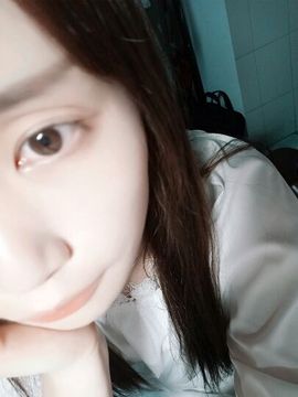 只为七言停留主播照片