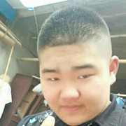 大头︶︿︶