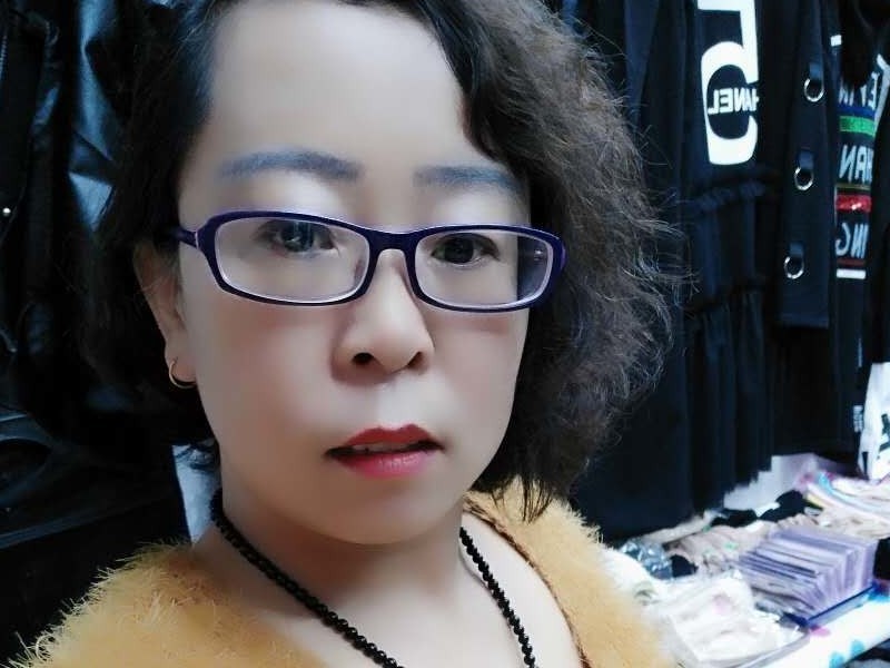 【流浪的小鱼】的主播海报