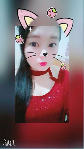 是心心呀主播照片