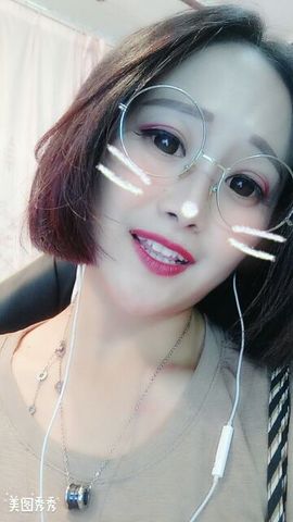 李逗逗丶主播照片