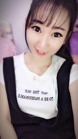 萌萌咳嗽休息主播照片