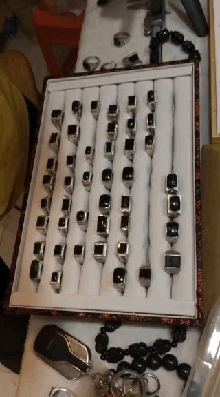 源头品质翡翠的主播照片