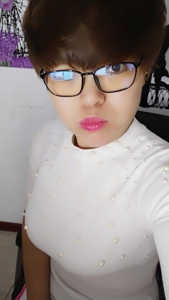 脸脸吃不饱的图片