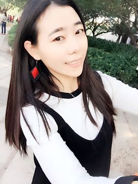朵薇璐智能美妆主播照片
