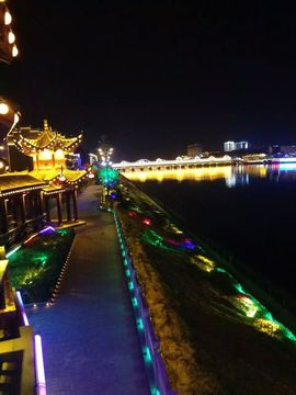 芷江南主播照片