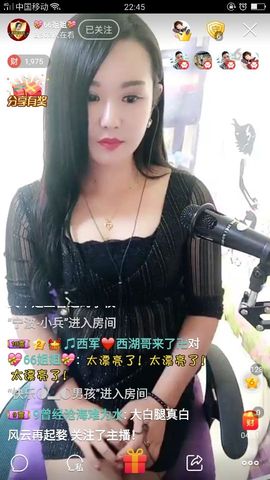 受伤孤单小男孩主播照片