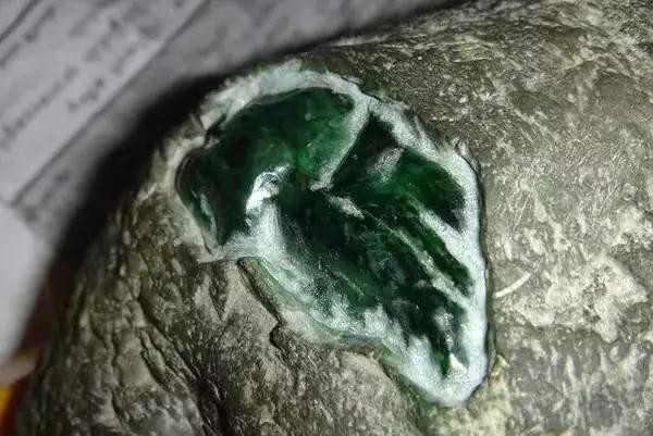 昵称违规，请重新修改主播照片