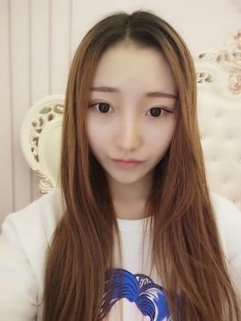 小哈妹“”“”“”主播照片