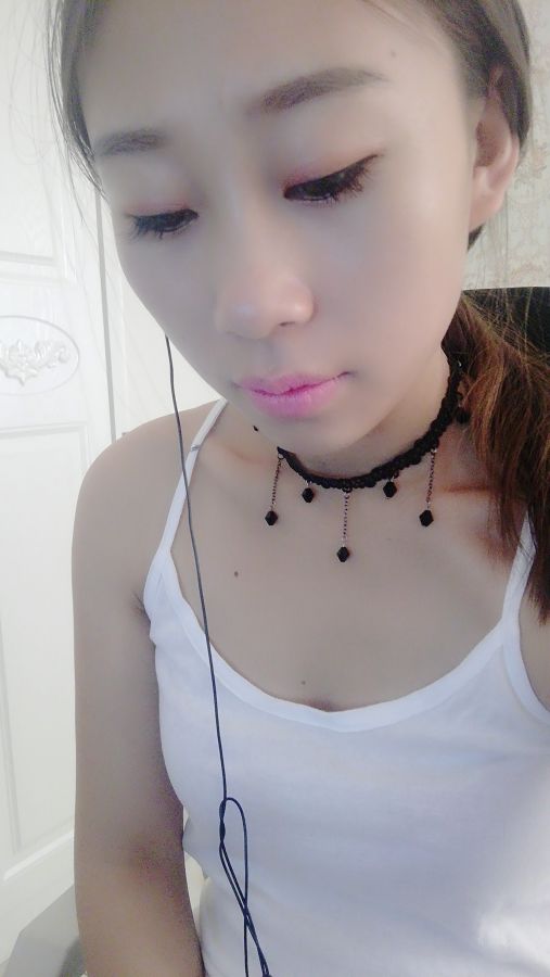 逗号丹丹的主播照片