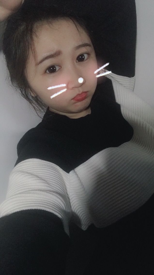 秋秋七七的主播照片