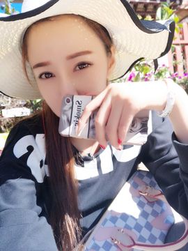 笑笑（爱是回忆美好）主播照片